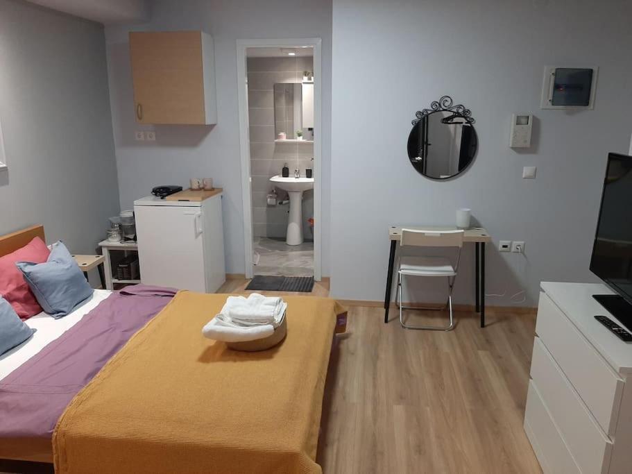 Ανετο Στουντιο Στην Πυλαια Με Ευκολο Παρκιγκ Thessaloníki Eksteriør bilde